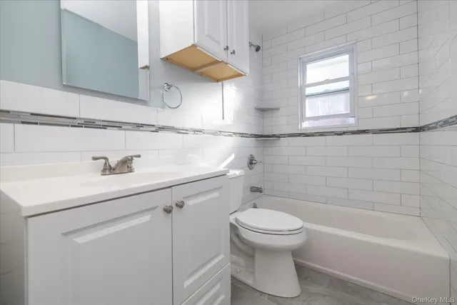 $4,800 | 2280 Brookside Avenue, Wantagh, NY 11793