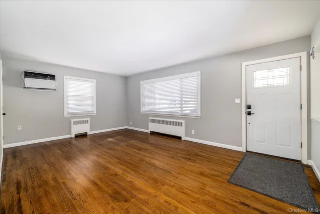 $4,800 | 2280 Brookside Avenue, Wantagh, NY 11793