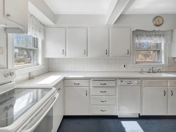 $679,000 | 10 Allison Road, Saugus, MA 01906