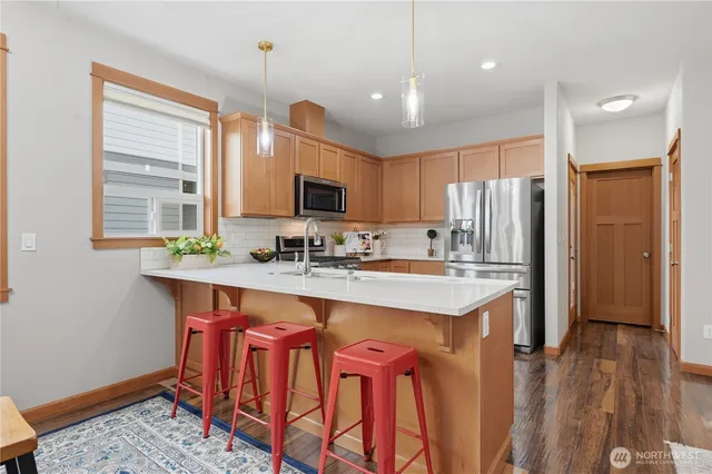 $545,000 | 7109 Rainier Drive, Unit G, Everett, WA 98203