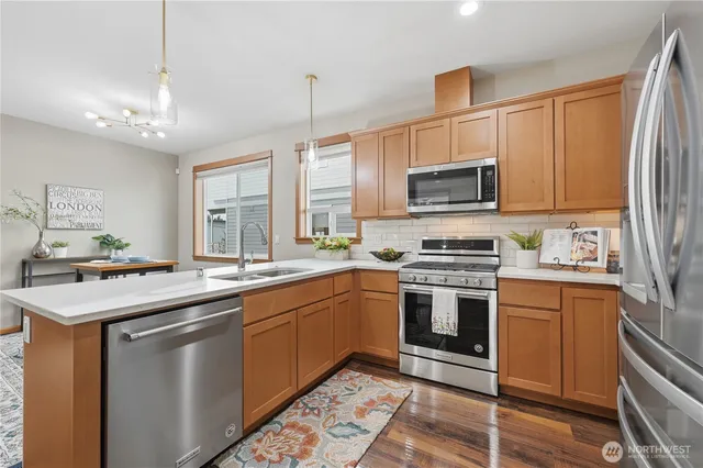 $545,000 | 7109 Rainier Drive, Unit G, Everett, WA 98203