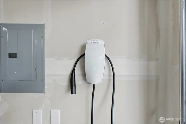 $545,000 | 7109 Rainier Drive, Unit G, Everett, WA 98203