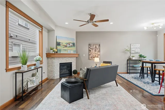 $545,000 | 7109 Rainier Drive, Unit G, Everett, WA 98203