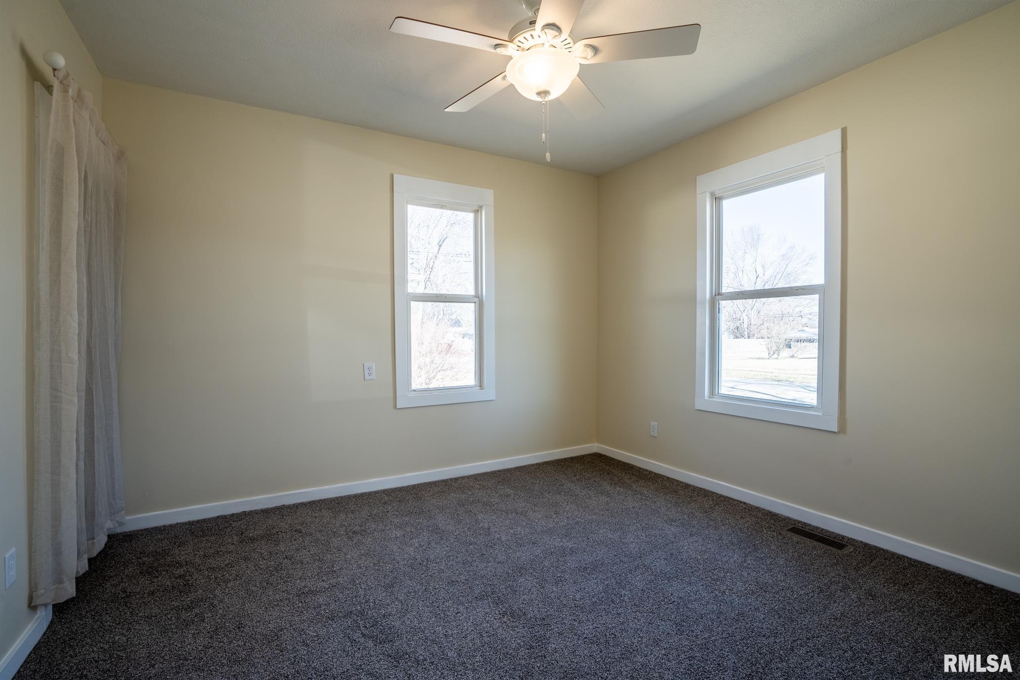 317 North 8th Street Herrin, IL 62948 - Photo 12 of 17