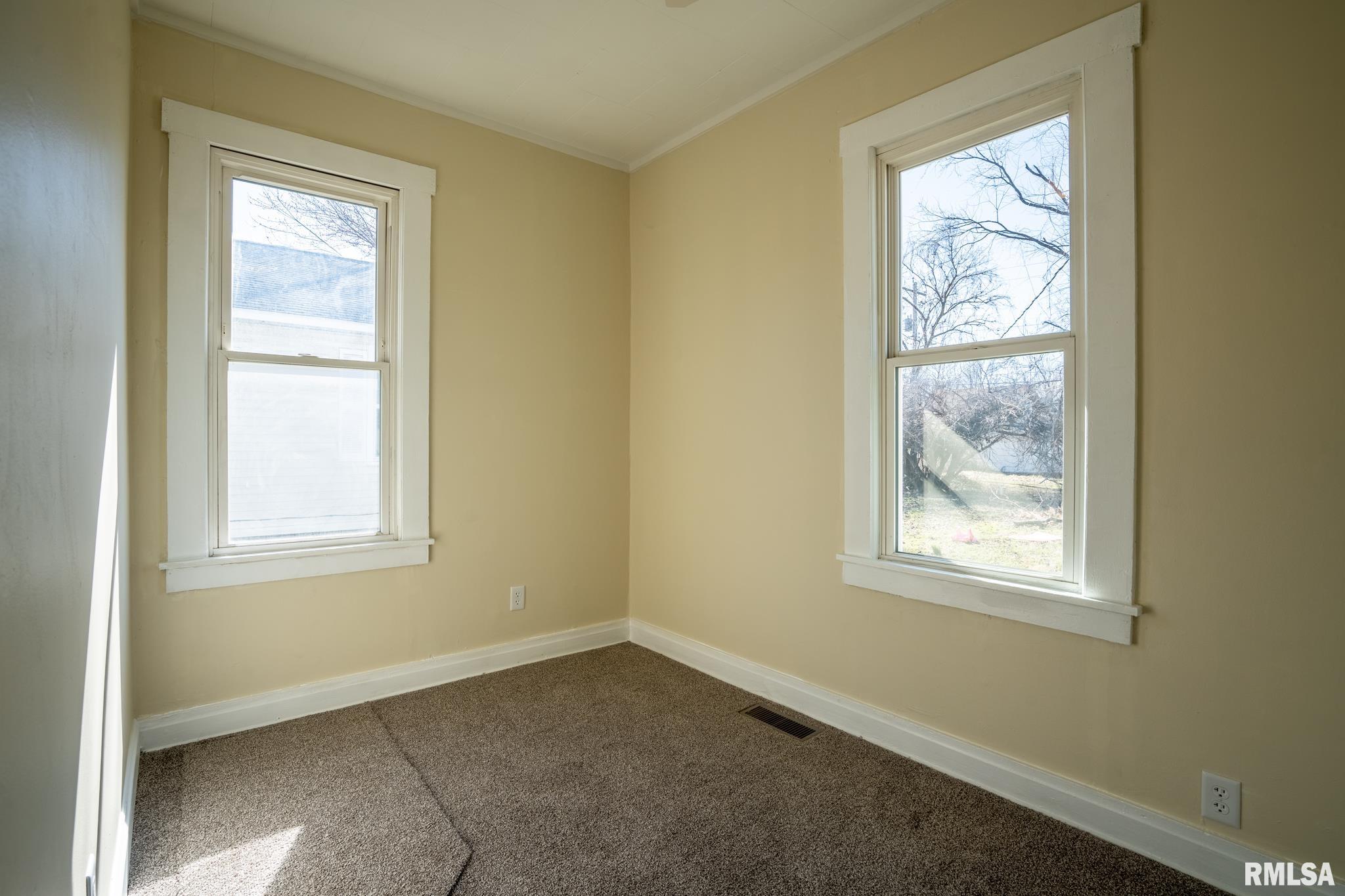 317 North 8th Street Herrin, IL 62948 - Photo 14 of 17