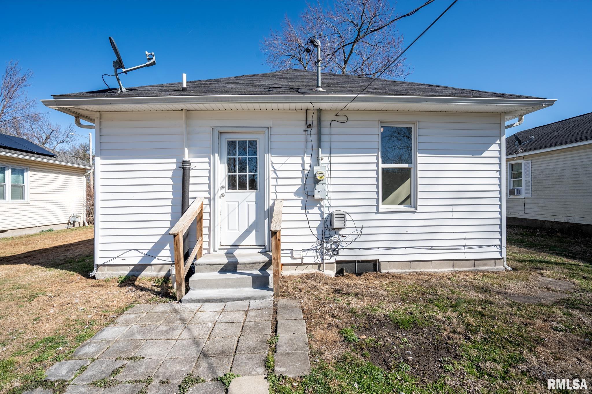 317 North 8th Street Herrin, IL 62948 - Photo 16 of 17