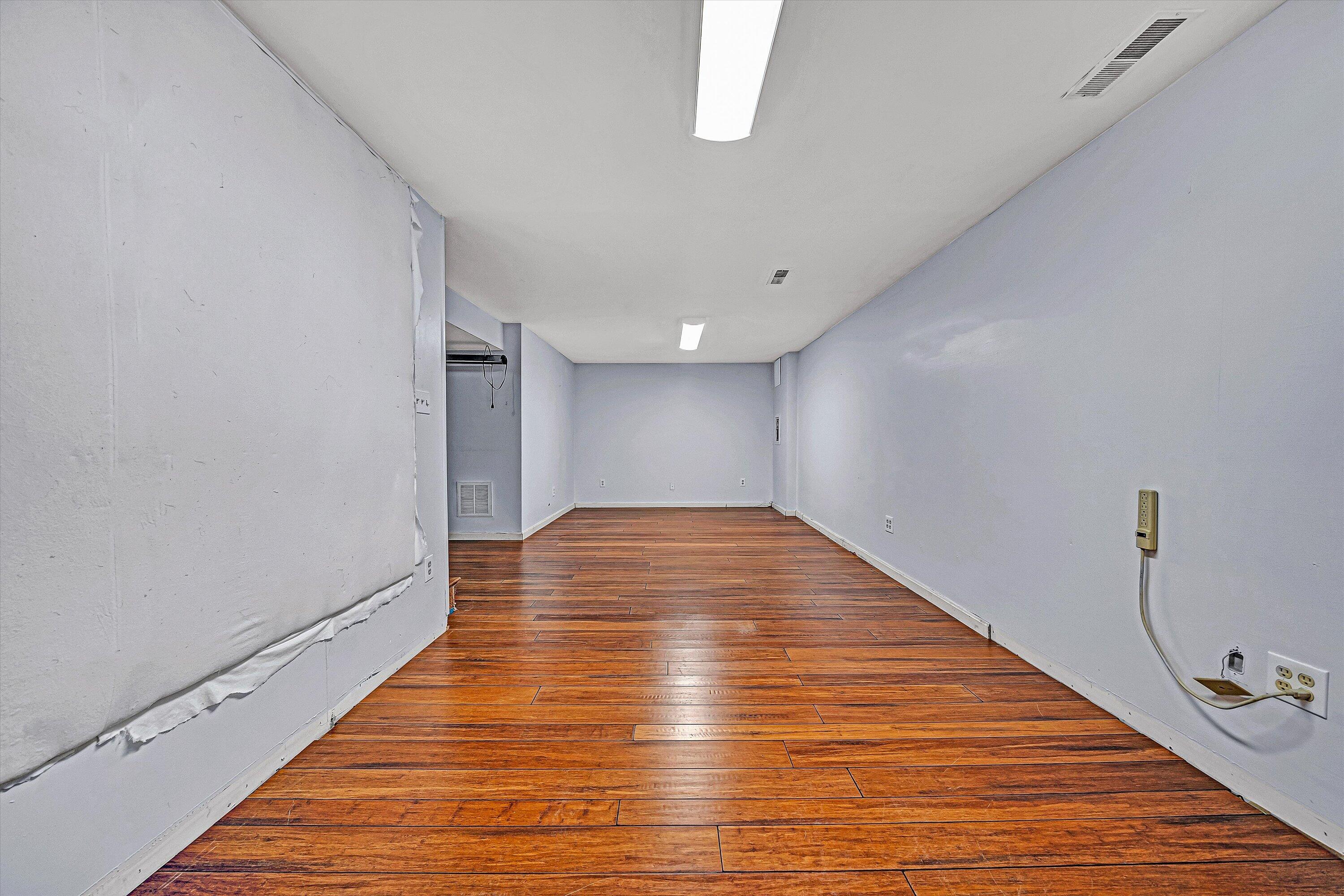 4064 Crawford Road Roanoke, VA 24018 - Photo 16 of 25 18-VM-05274