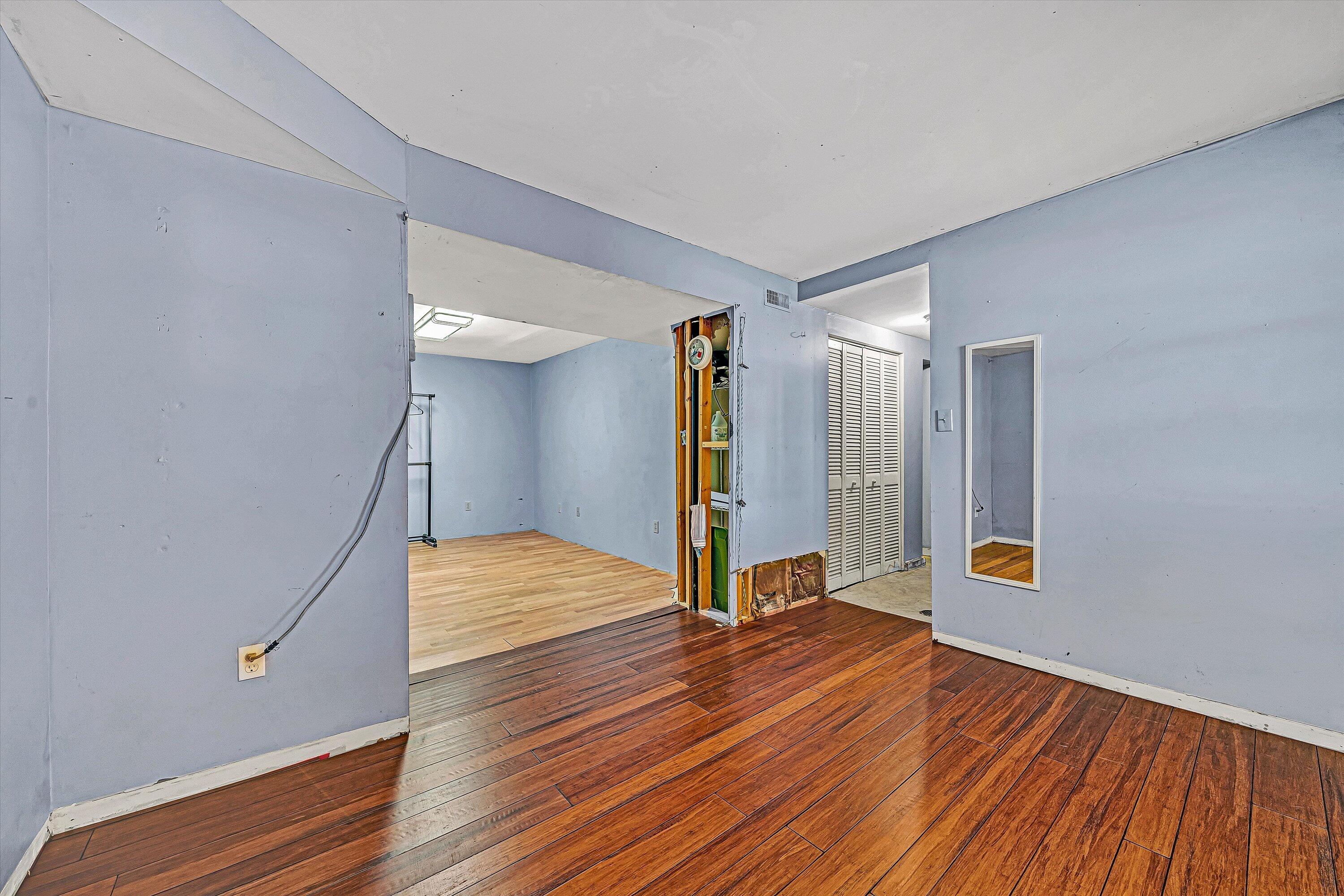 4064 Crawford Road Roanoke, VA 24018 - Photo 18 of 25 22-VM-05289