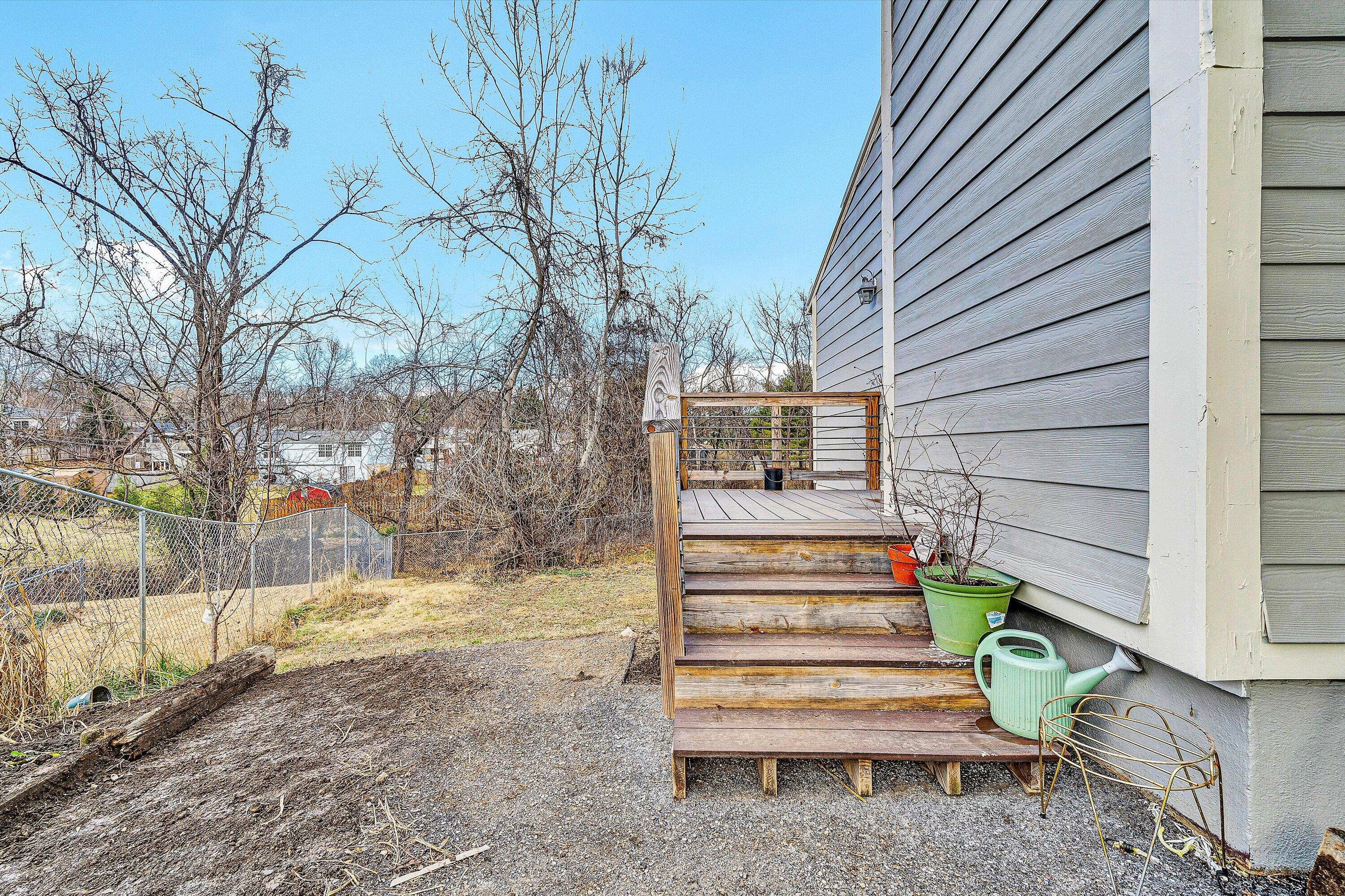 4064 Crawford Road Roanoke, VA 24018 - Photo 22 of 25 25-VM-05298