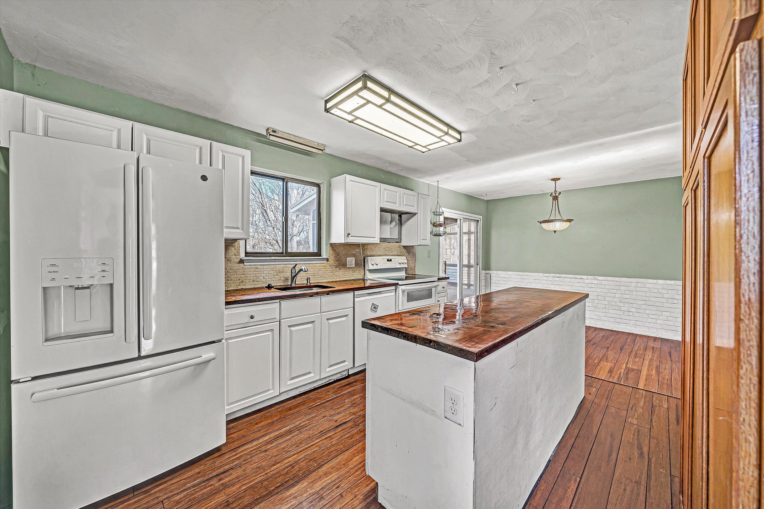 4064 Crawford Road Roanoke, VA 24018 - Photo 8 of 25 08-VM-05244