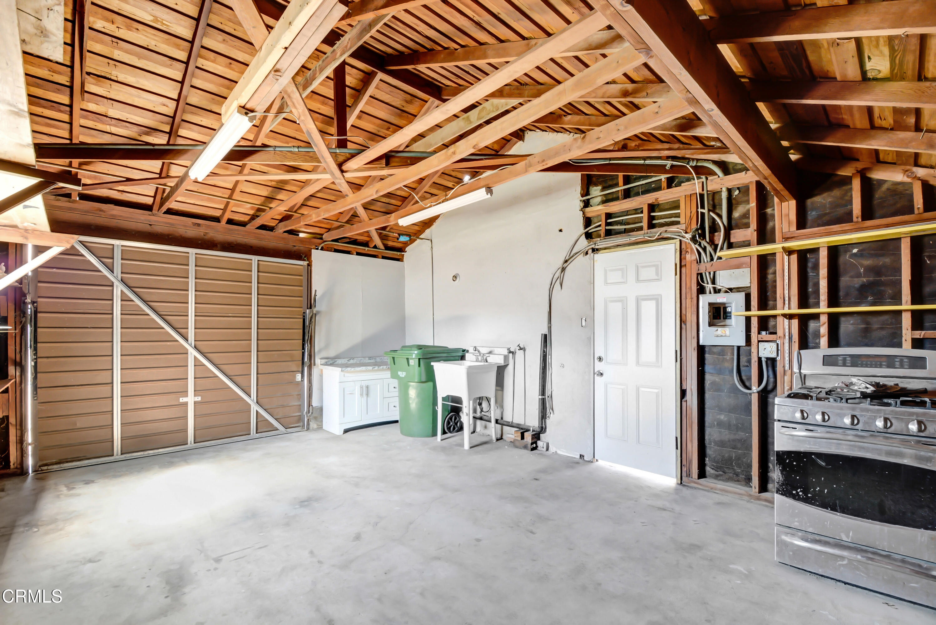 10172 Vena Avenue Arleta, CA 91331 - Photo 13 of 16 _DYS9128