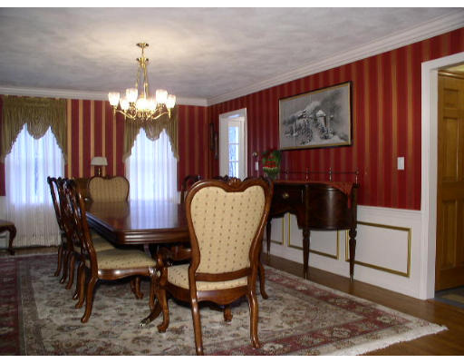 300 Flagg Hill Road Boxborough, MA 01719 - Photo 7 of 17