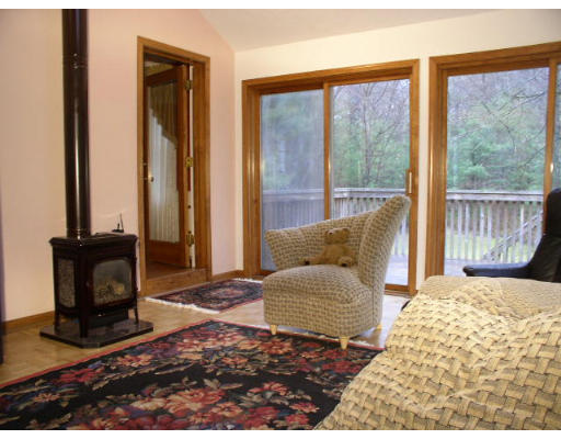 300 Flagg Hill Road Boxborough, MA 01719 - Photo 9 of 17