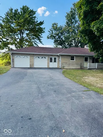 $849,000 | 2110 South County Road 800 East, Plainfield, IN 46168