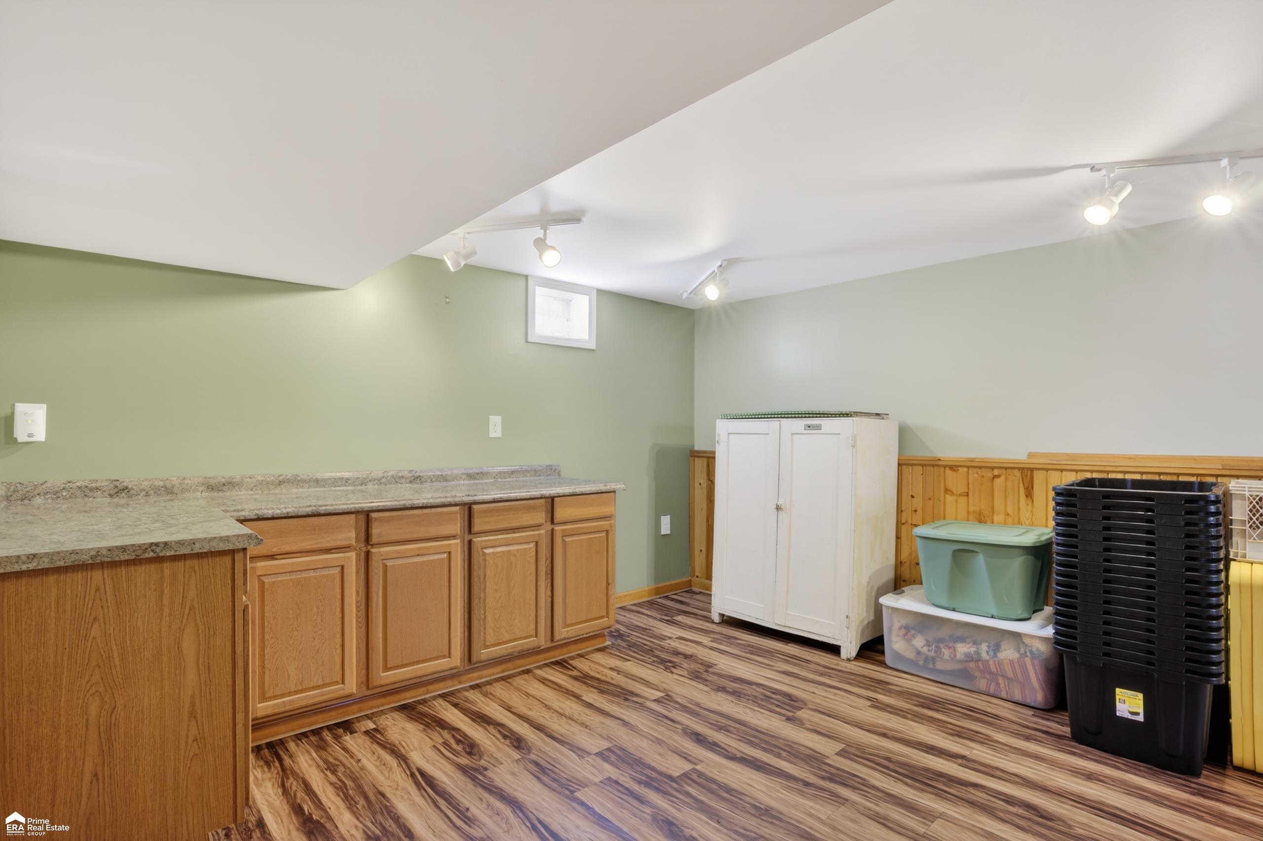 2292 North Belsay Road Burton, MI 48509 - Photo 50 of 86
