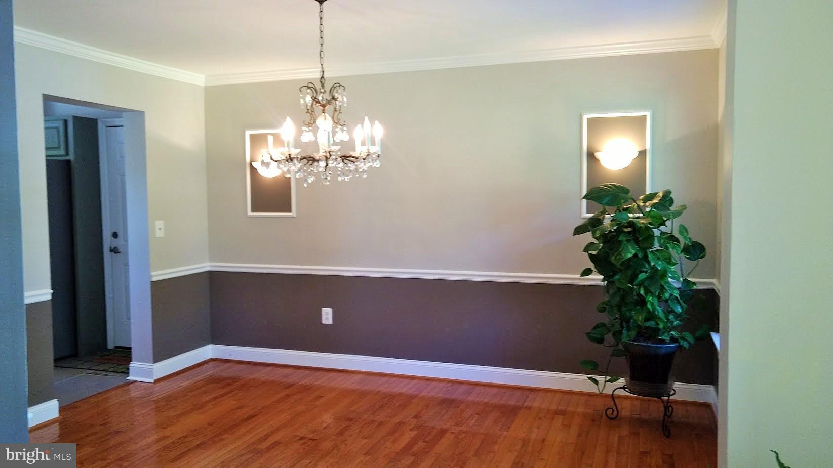 2154 Kauffman Road New Windsor, MD 21776 - Photo 9 of 30 Dining Room