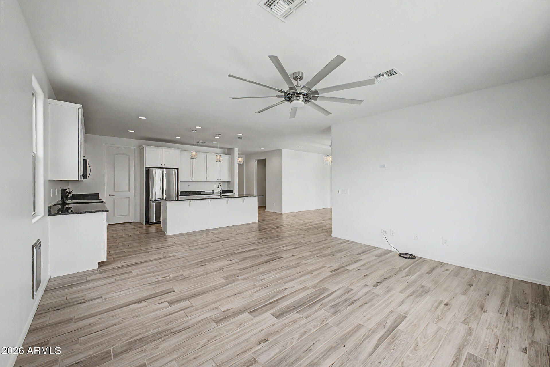 8010 West Atlantis Way Phoenix, AZ 85043 - Photo 18 of 41