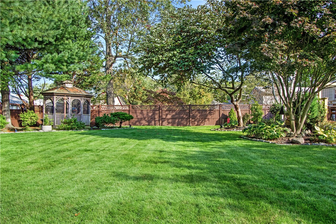 73 Custer Street Warwick, RI 02889 - Photo 25 of 37 Gallery Image 25