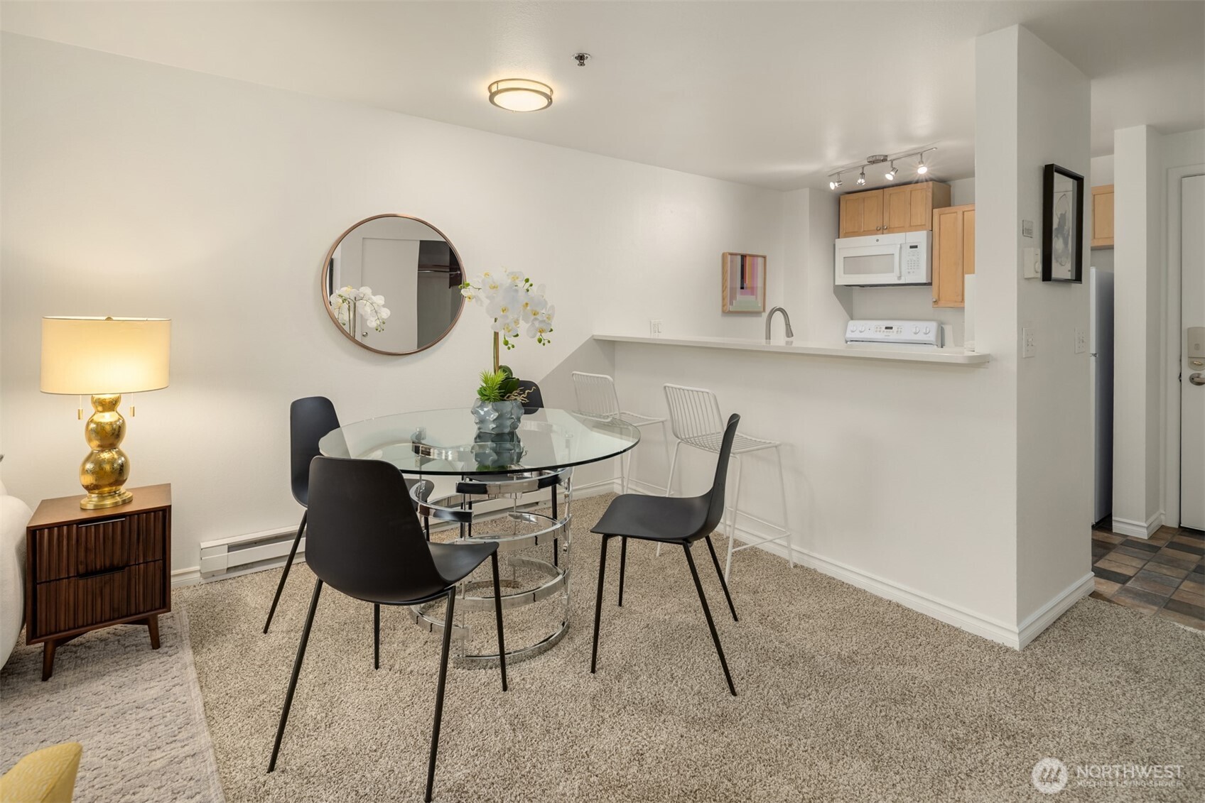 1616 Summit Avenue, Unit N203 Seattle, WA 98122 - Photo 5 of 18