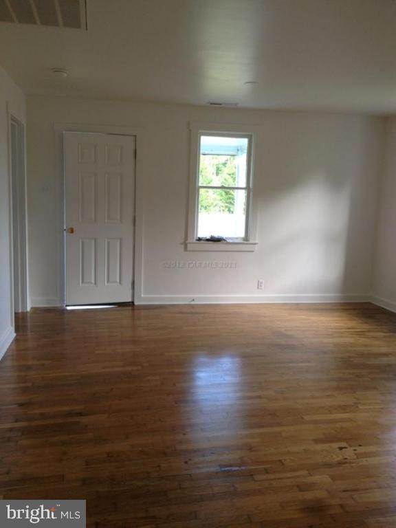 9115 Seahawk Road Berlin, MD 21811 - Photo 4 of 5 Gallery Image 4