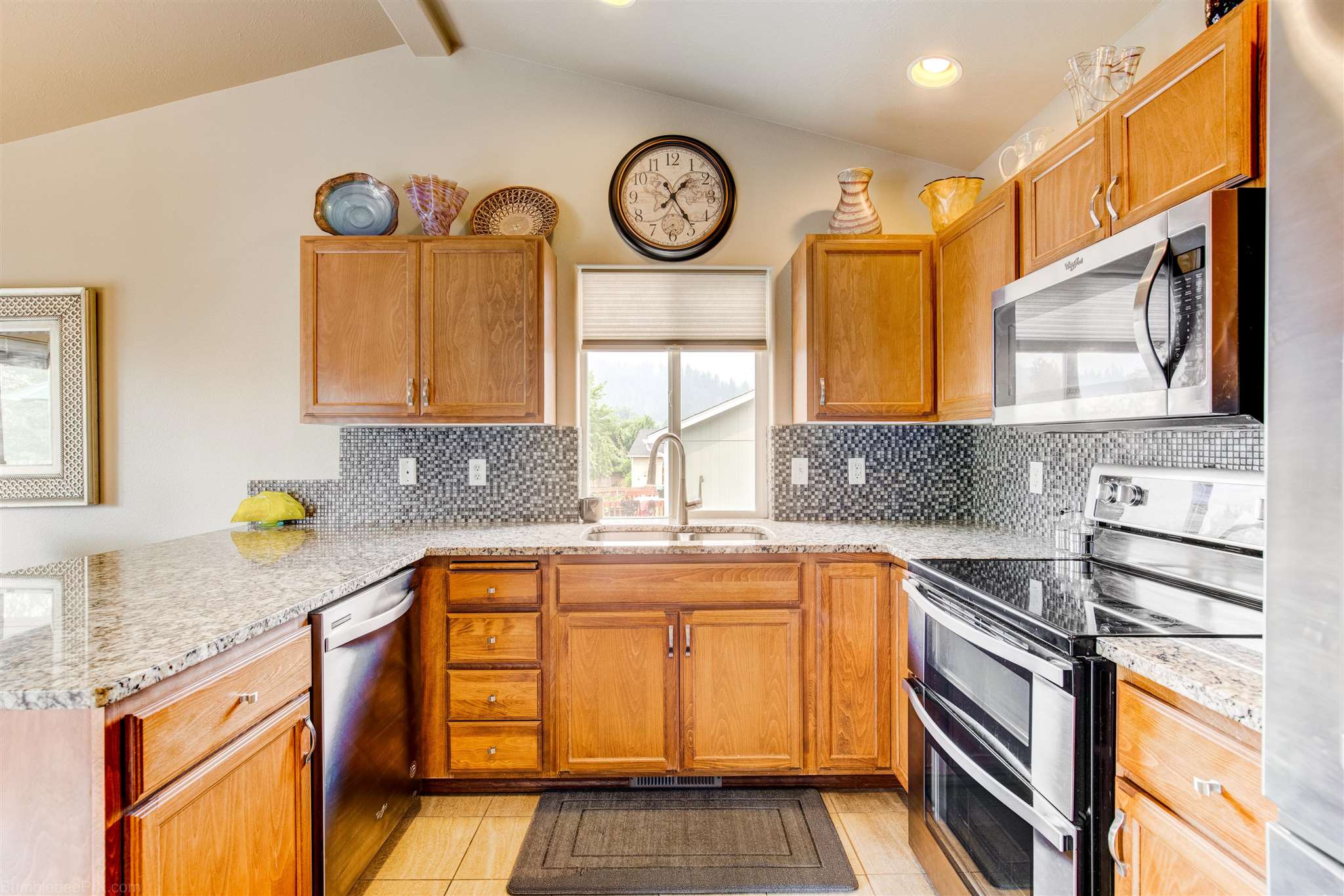 5205 North Calvin Road Spokane Valley, WA 99216 - Photo 8 of 43 Gallery Image 8