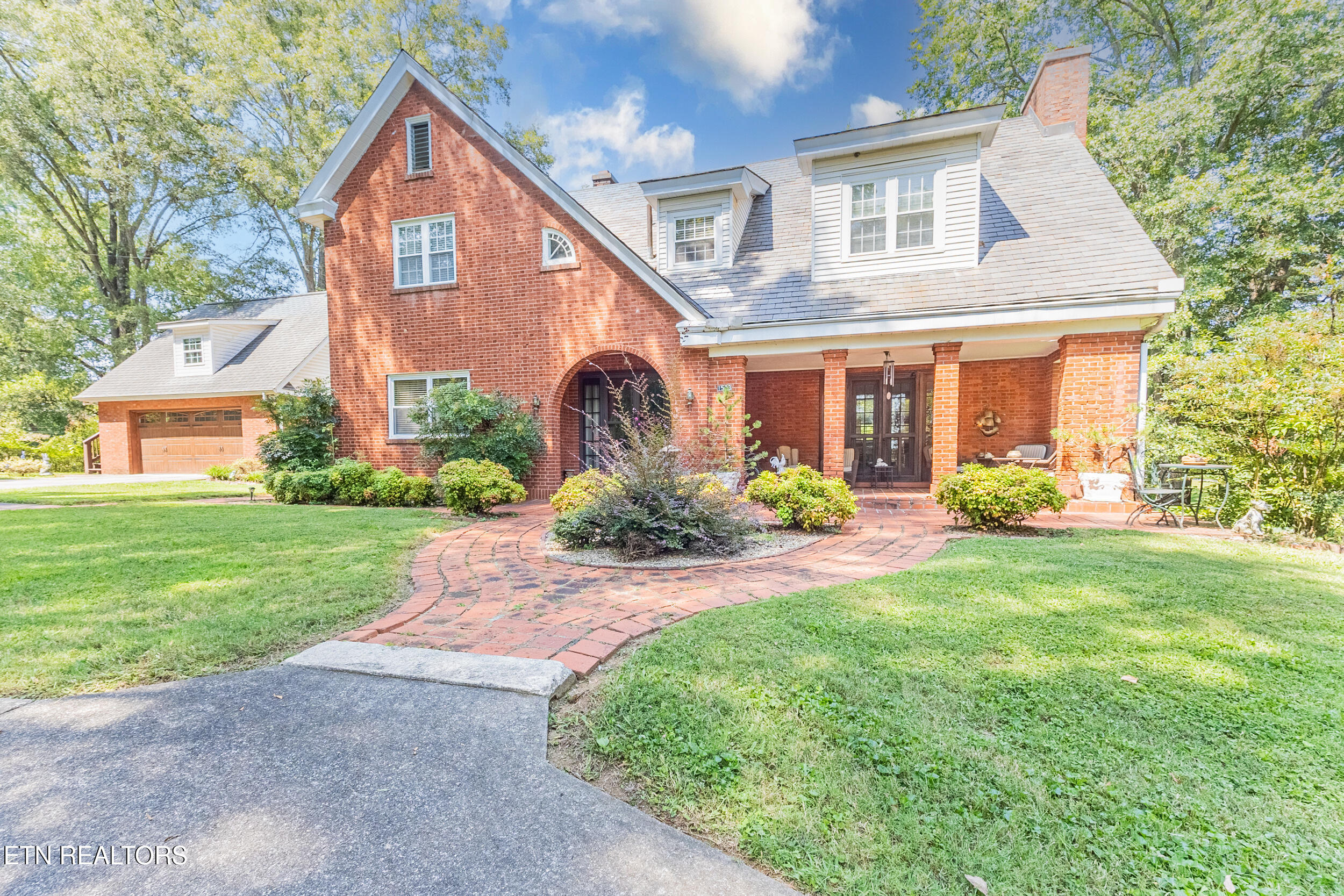 1533 Springbrook Road Alcoa, TN 37701 - Photo 1 of 60 1_front