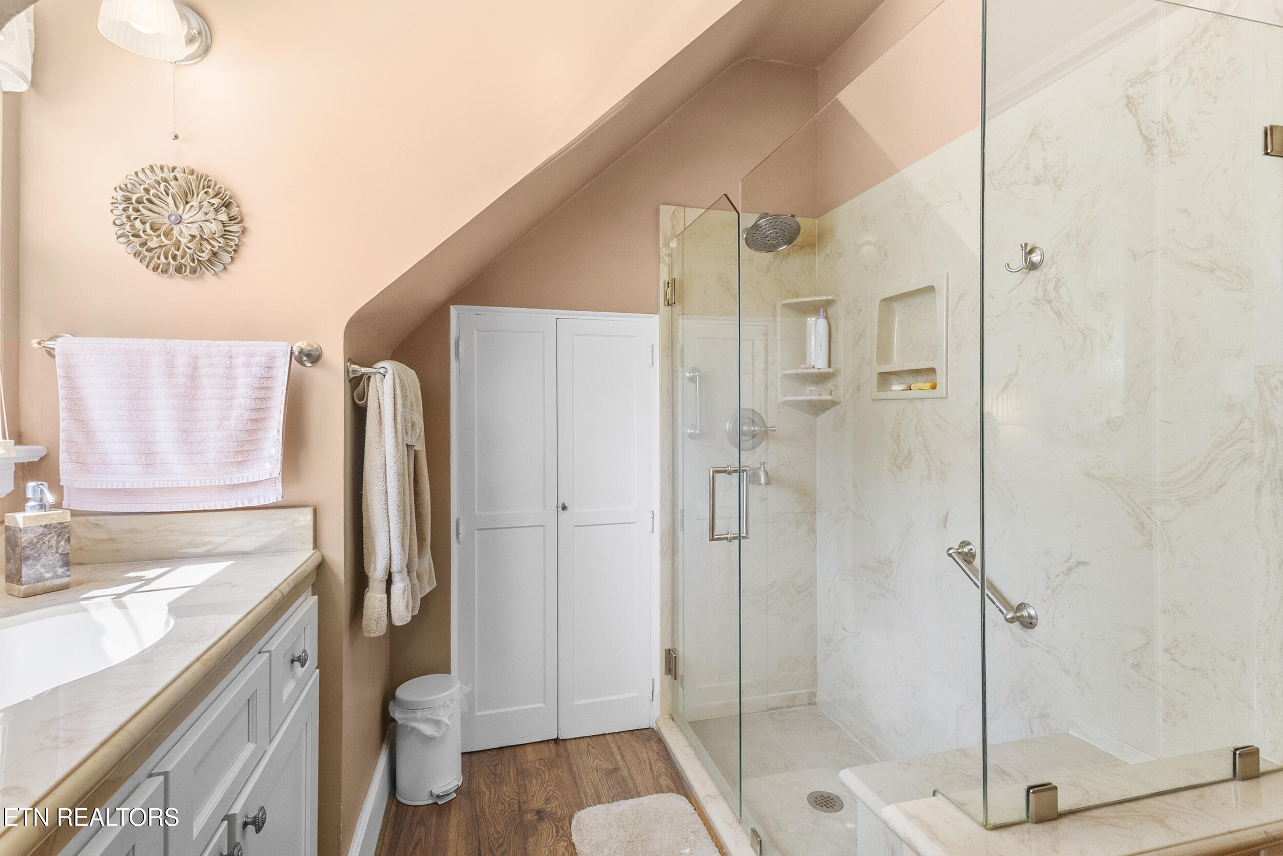 1533 Springbrook Road Alcoa, TN 37701 - Photo 39 of 60 52_bathroom 3 (2)