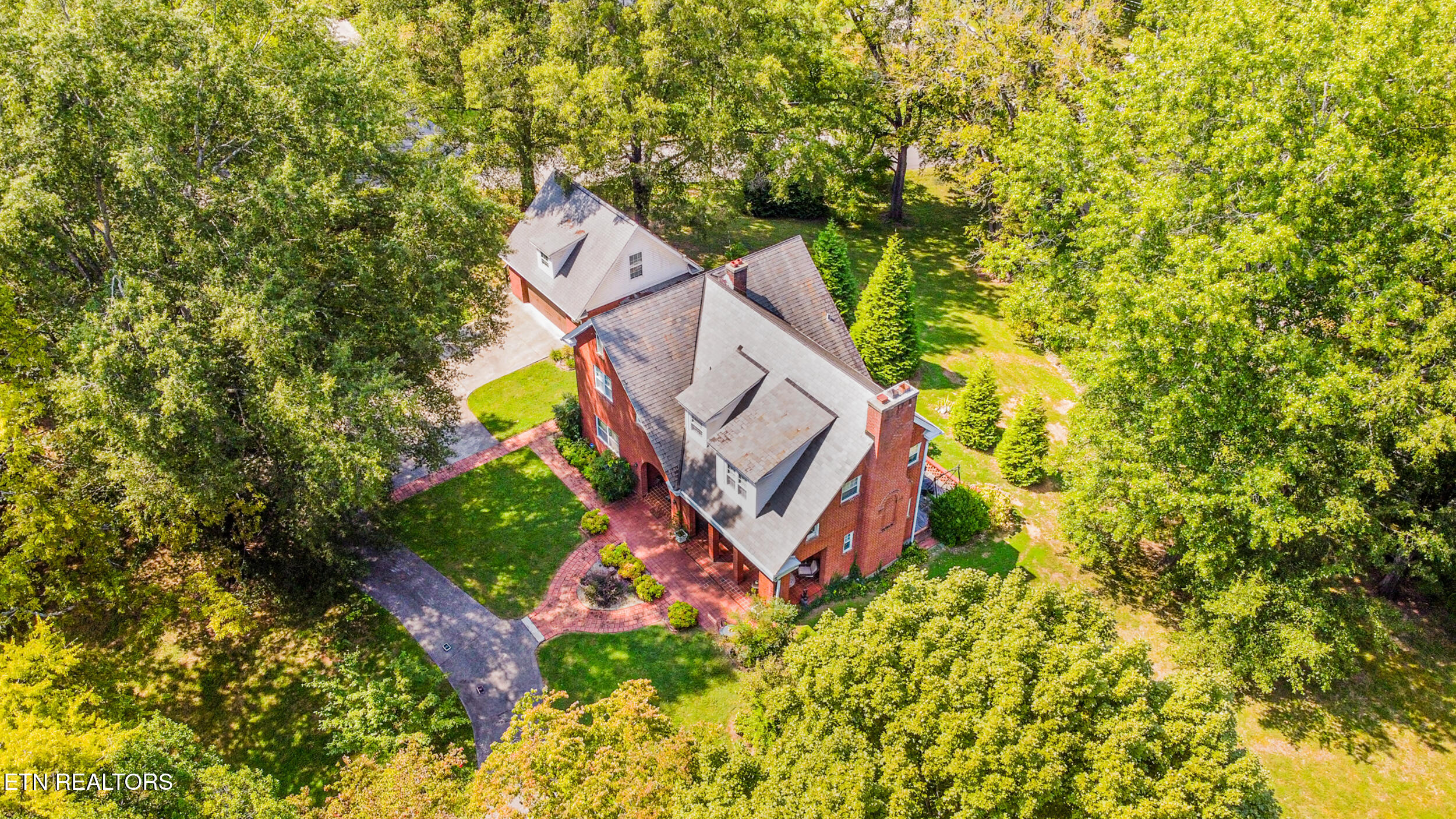 1533 Springbrook Road Alcoa, TN 37701 - Photo 57 of 60 75_drone