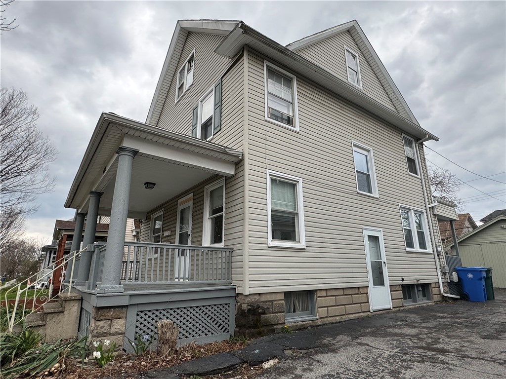 482 Melville Street Rochester, NY 14609 - Photo 2 of 26