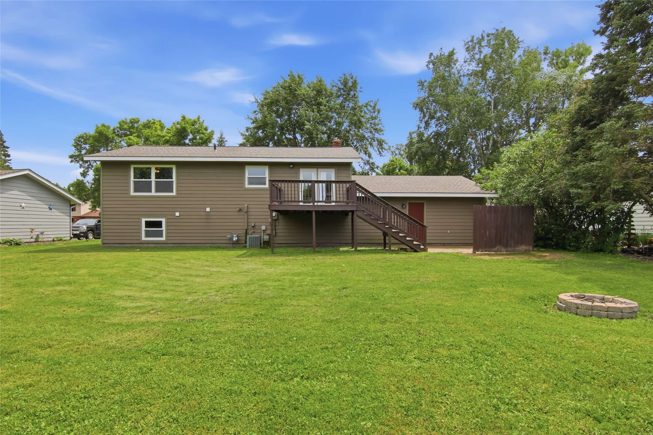 915 West Marshall Street Rice Lake, WI 54868 - Photo 31 of 39