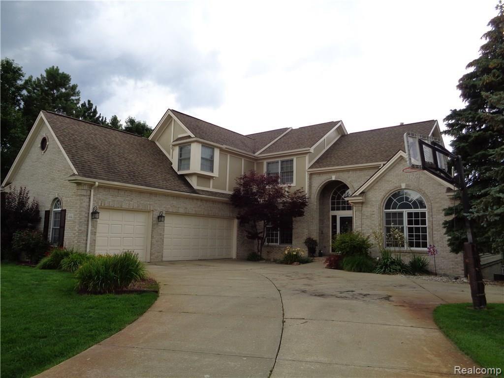 4044 Pine Ridge Court Fenton, MI 48430 - Photo 1 of 25 DSC00128.JPG
