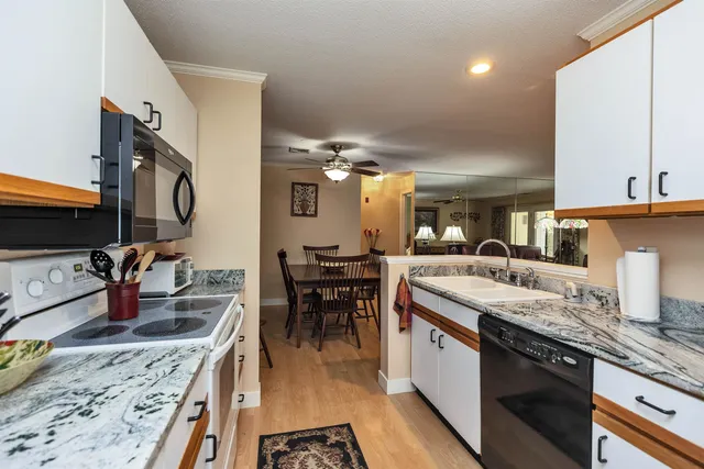 $299,900 | 39 B Windsor Court, Unit B, Keene, NH 03431