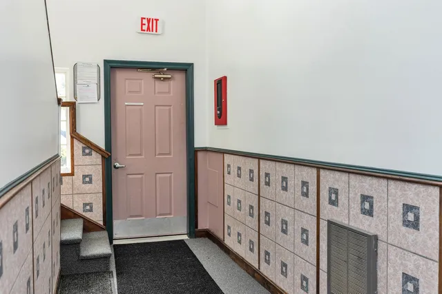 $299,900 | 39 B Windsor Court, Unit B, Keene, NH 03431