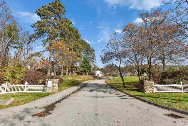 $299,900 | 39 B Windsor Court, Unit B, Keene, NH 03431