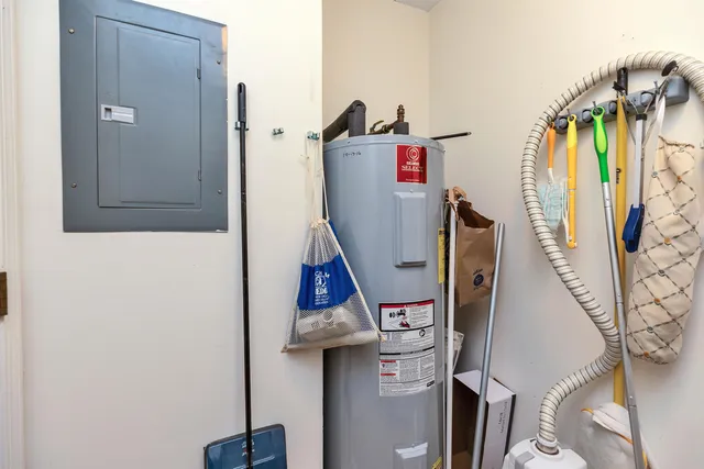 $299,900 | 39 B Windsor Court, Unit B, Keene, NH 03431