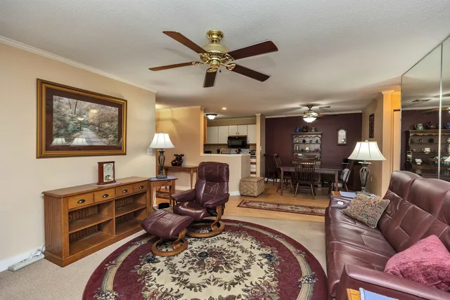 $299,900 | 39 B Windsor Court, Unit B, Keene, NH 03431