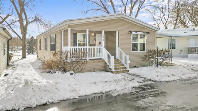 $115,000 | 173 Northshore Road, Elgin, IL 60123