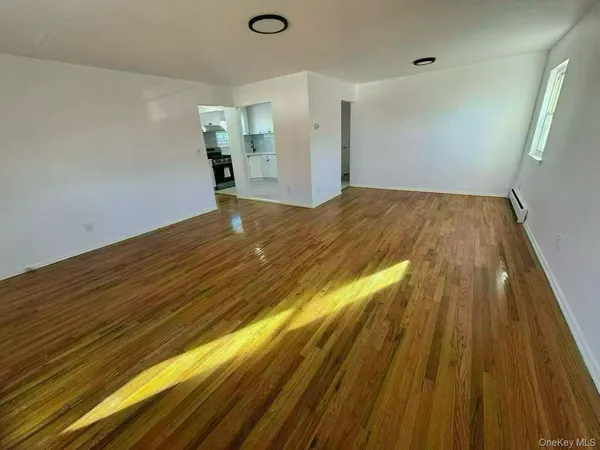$3,000 | 151-84 17th Road | Whitestone