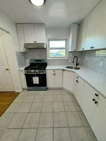 $3,000 | 151-84 17th Road | Whitestone