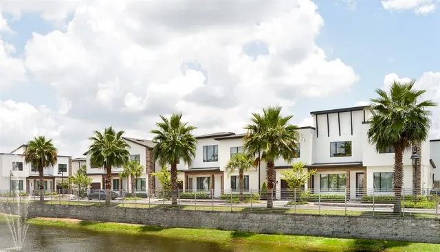 $389,990 | 231 Villa Domani Circle, Unit 59, Davenport, FL 33896