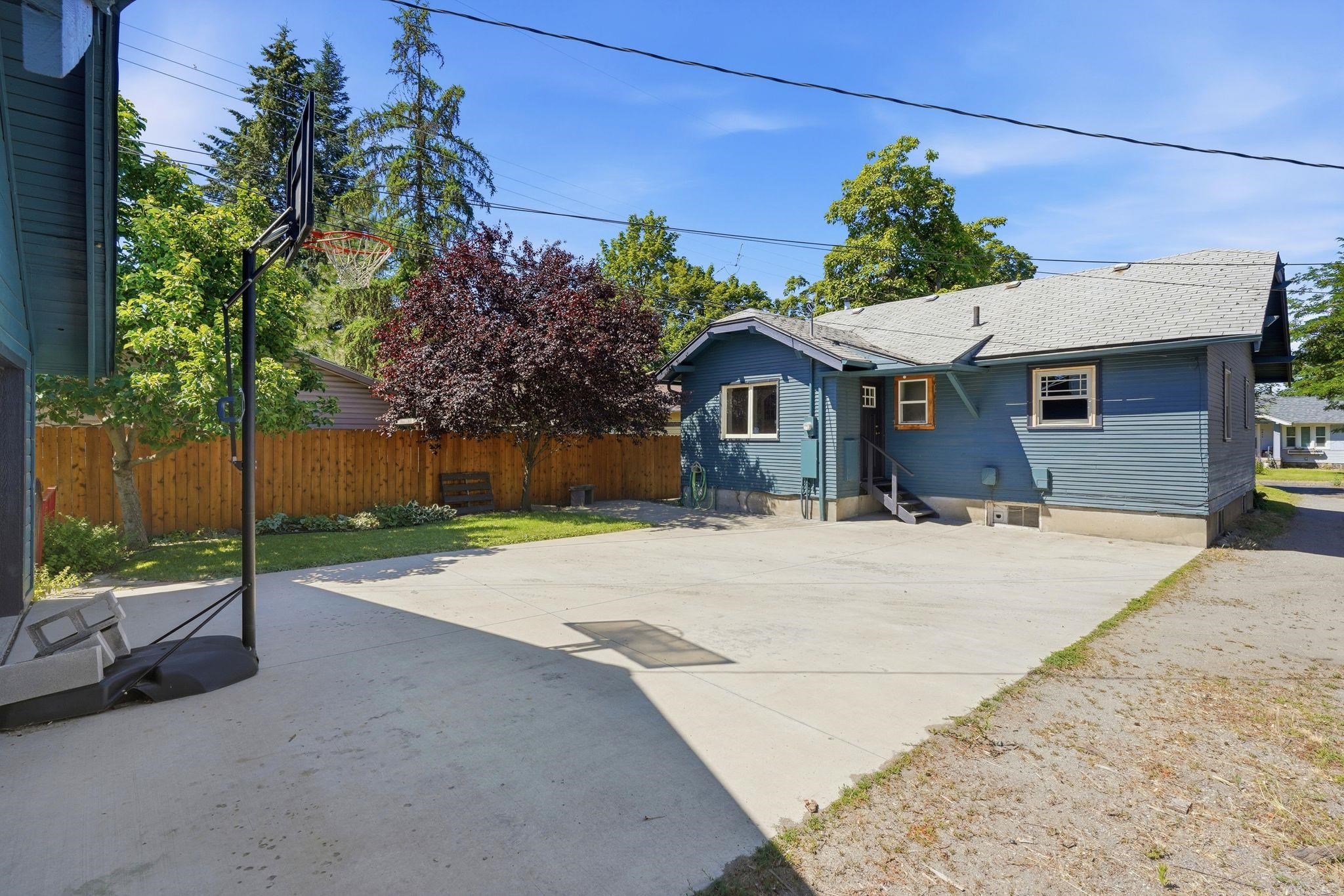 3818 North E Street Spokane, WA 99205 - Photo 24 of 31