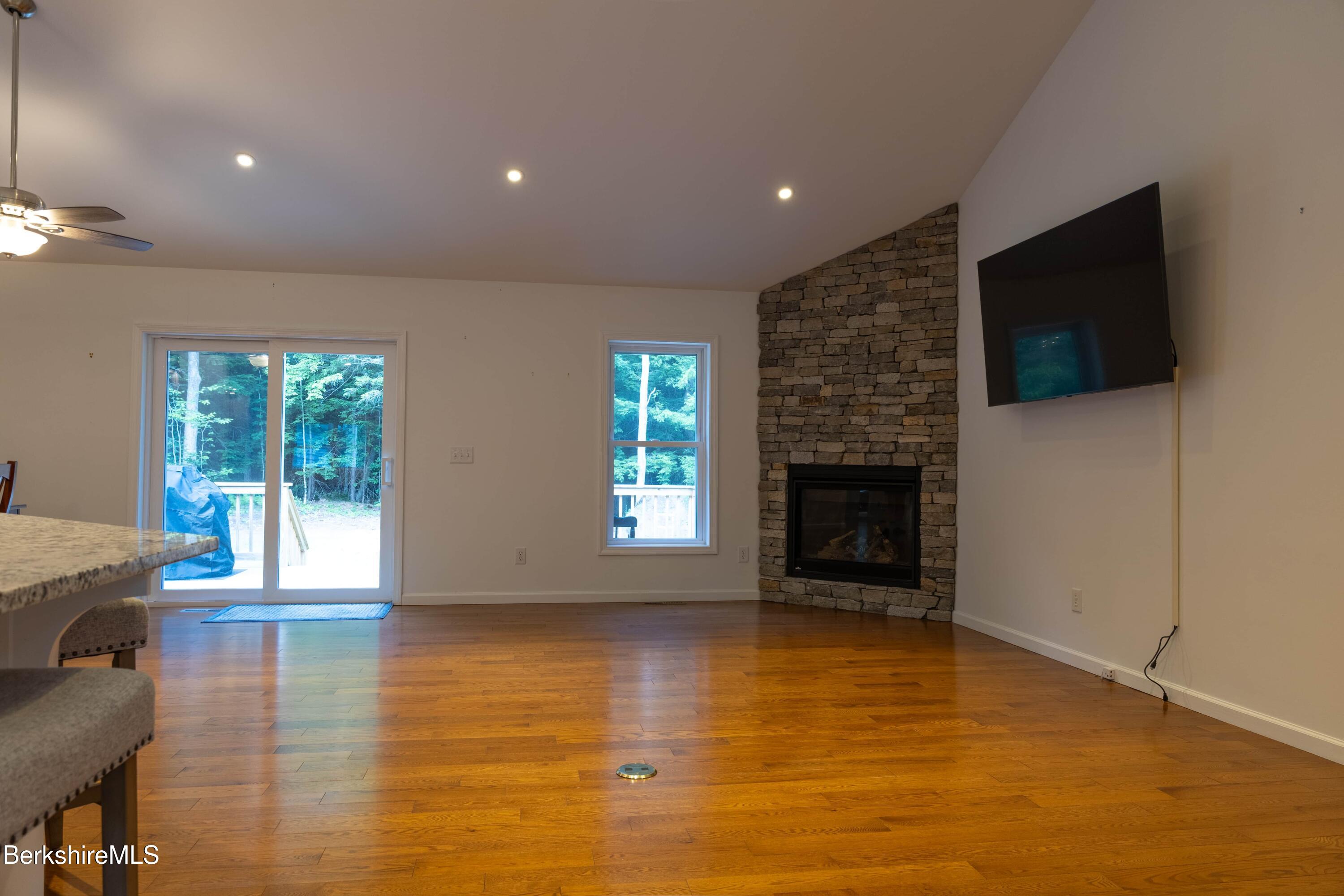 190 Becket Road Otis, MA 01029 - Photo 25 of 43 Living area