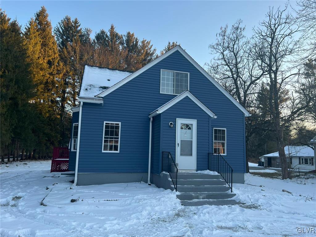 1054 Interchange Road Gilbert, PA 18331 - Photo 1 of 27