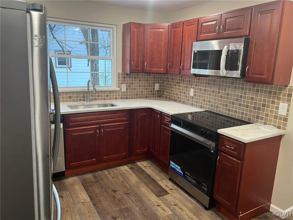 1054 Interchange Road Gilbert, PA 18331 - Photo 4 of 27