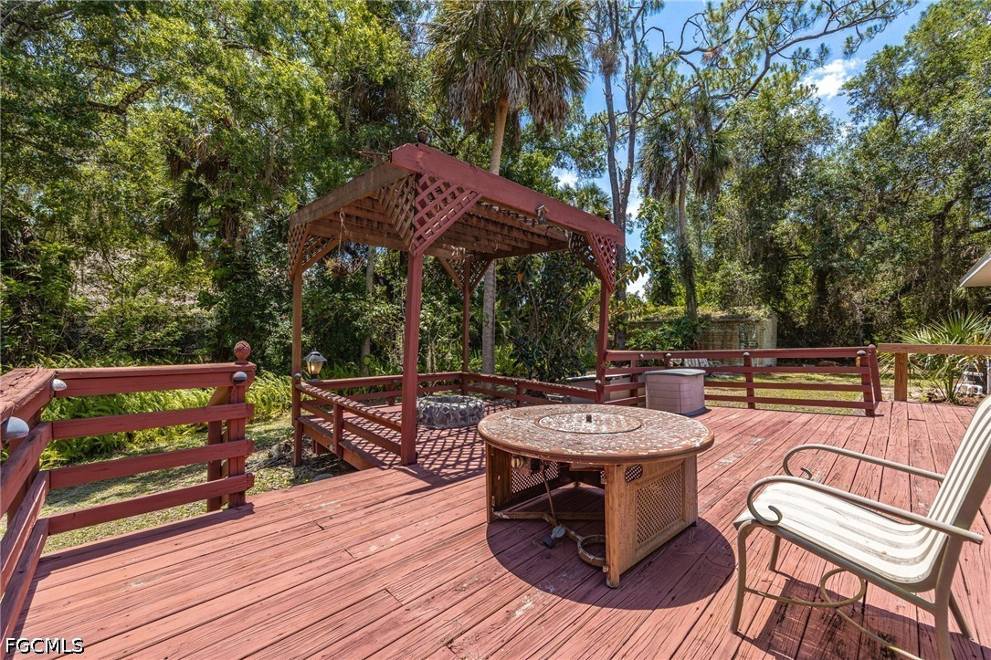 2411 Herzog Road Alva, FL 33920 - Photo 36 of 42 Gallery Image 36