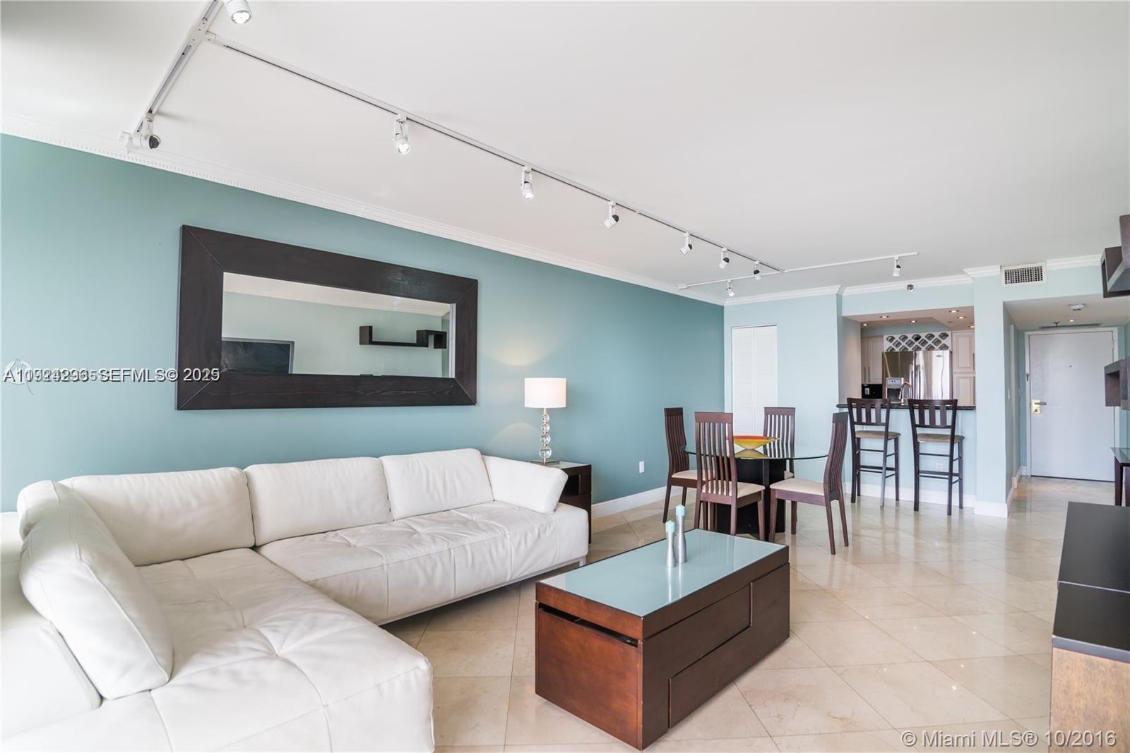 555 Northeast 15th Street, Unit 11J Miami, FL 33132 - Photo 6 of 12