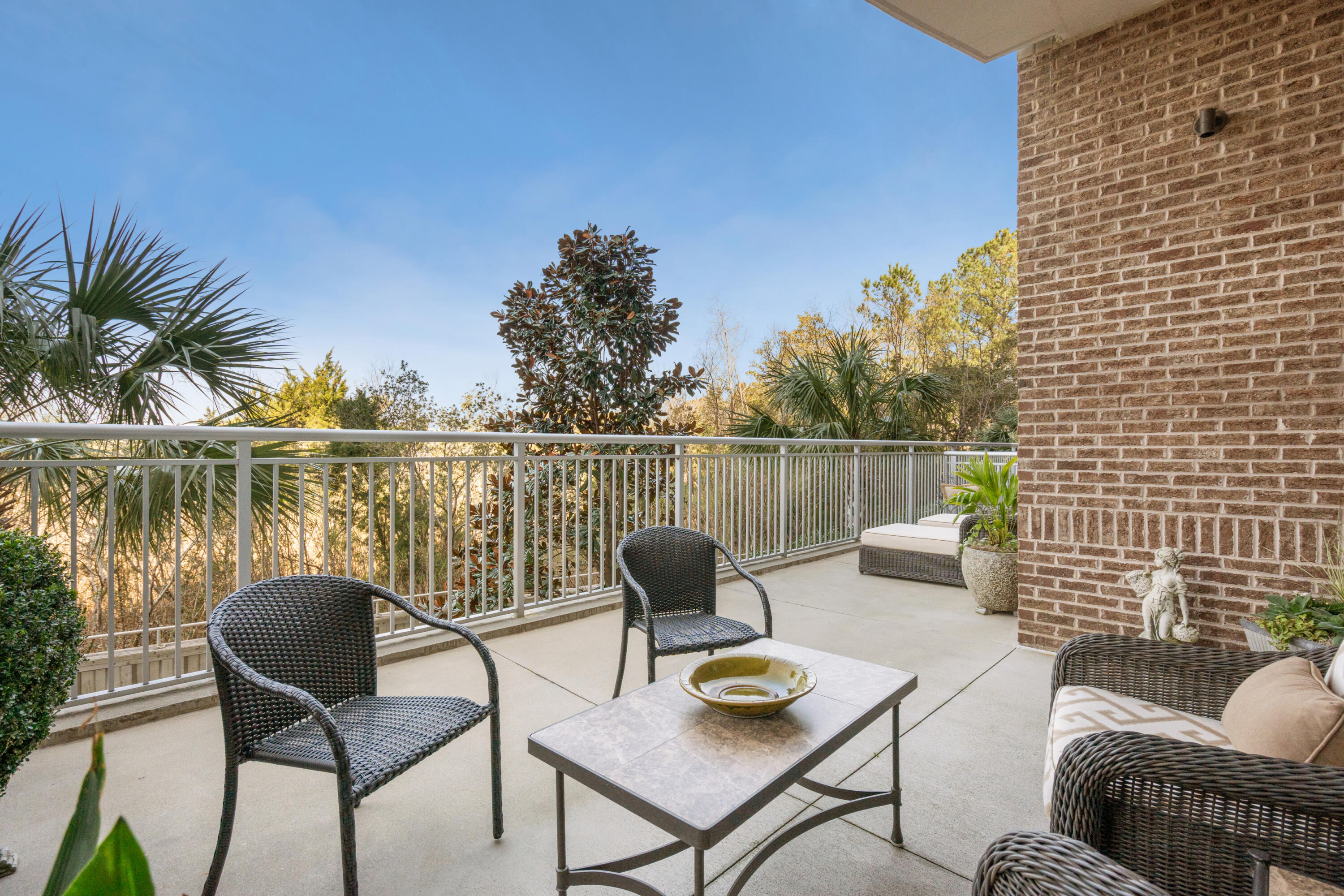 155 Wingo Way, Unit 416 Mount Pleasant, SC 29464 - Photo 23 of 42 155WingoWay-KeenEyeMarketing-055