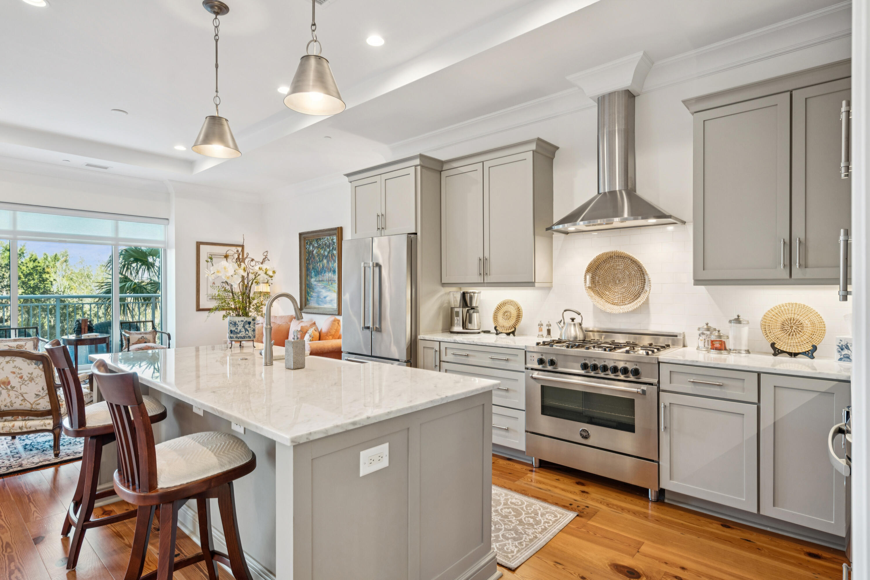 155 Wingo Way, Unit 416 Mount Pleasant, SC 29464 - Photo 5 of 42 155WingoWay-KeenEyeMarketing-033