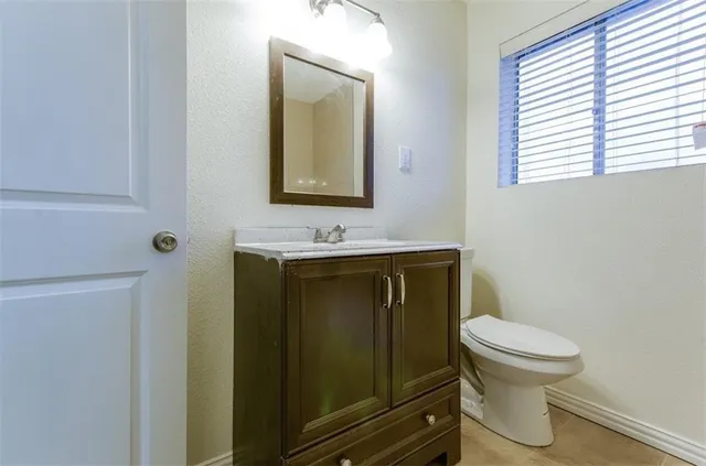 $925 | 5114 Columbia Avenue, Unit 202, Dallas, TX 75214