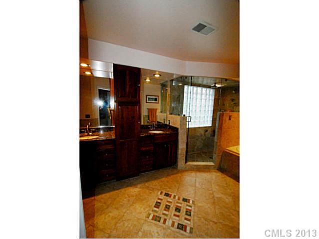 13319 Fremington Road Huntersville, NC 28078 - Photo 11 of 16 Gallery Image 11